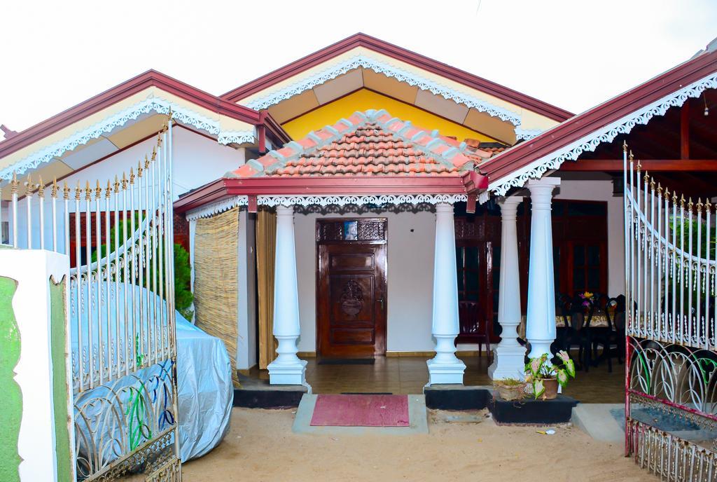 Lakshmi Family Villa Negombo Kültér fotó